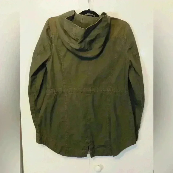 American Rag Women’s Medium Olive Green Hooded Utility Jacket adjustable waist - Picture 9 of 16
